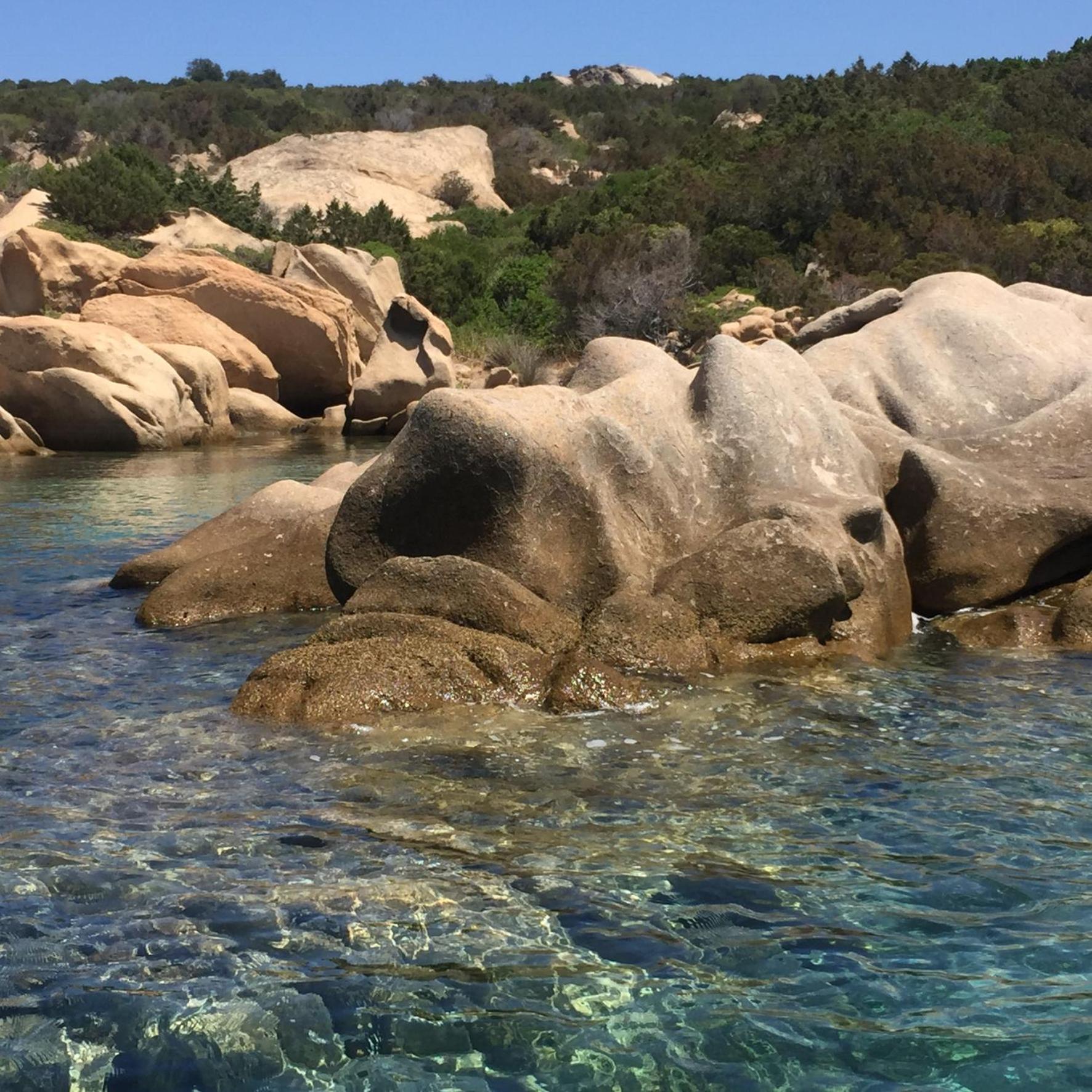 Hotel Al Faro Spiaggia La Cinta Santeodoro San Teodoro  Exteriör bild