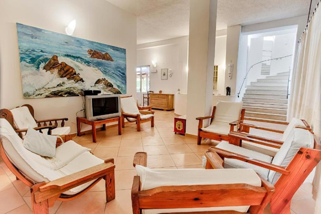 Hotel Al Faro Spiaggia La Cinta Santeodoro San Teodoro  Exteriör bild