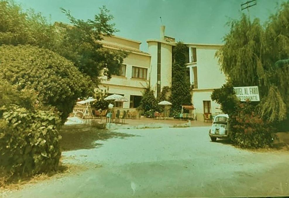 Hotel Al Faro Spiaggia La Cinta Santeodoro San Teodoro  Exteriör bild