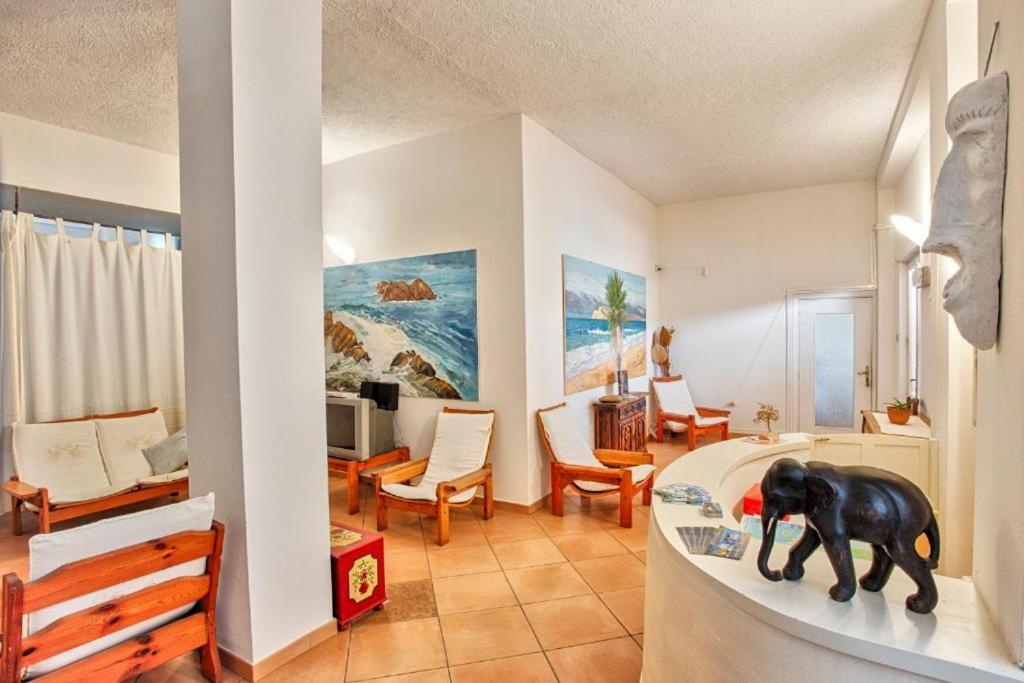 Hotel Al Faro Spiaggia La Cinta Santeodoro San Teodoro  Exteriör bild