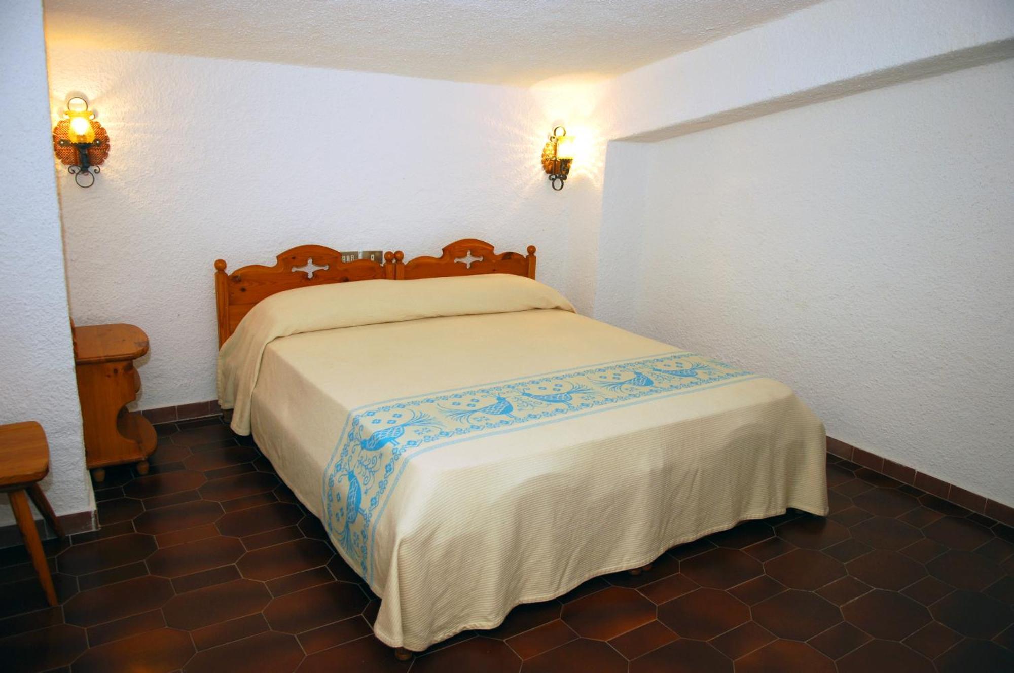 Hotel Al Faro Spiaggia La Cinta Santeodoro San Teodoro  Exteriör bild